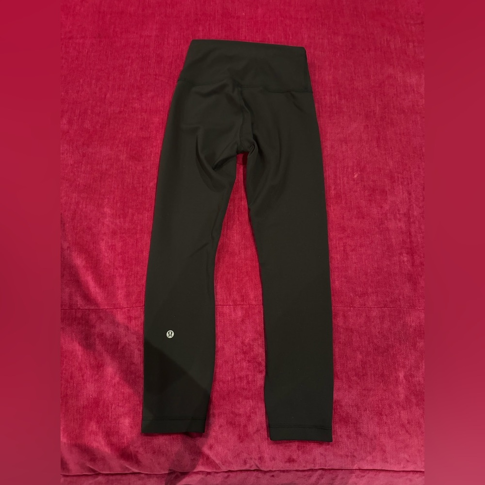 Lululemon Wunder Train Crop 23’ leggings